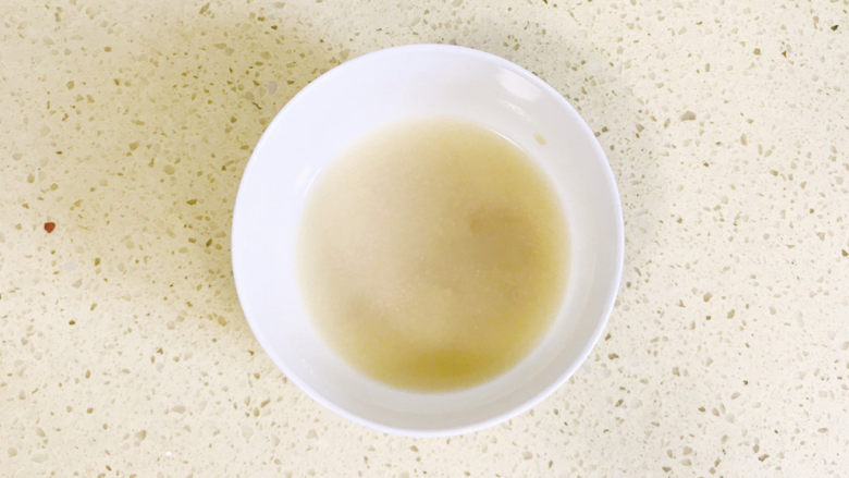 腐乳空心菜,加清水搅拌均匀,就是腐乳汁水