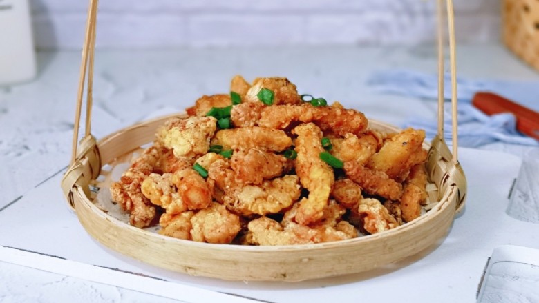 椒盐里脊,制作简单,喜欢的做起来。