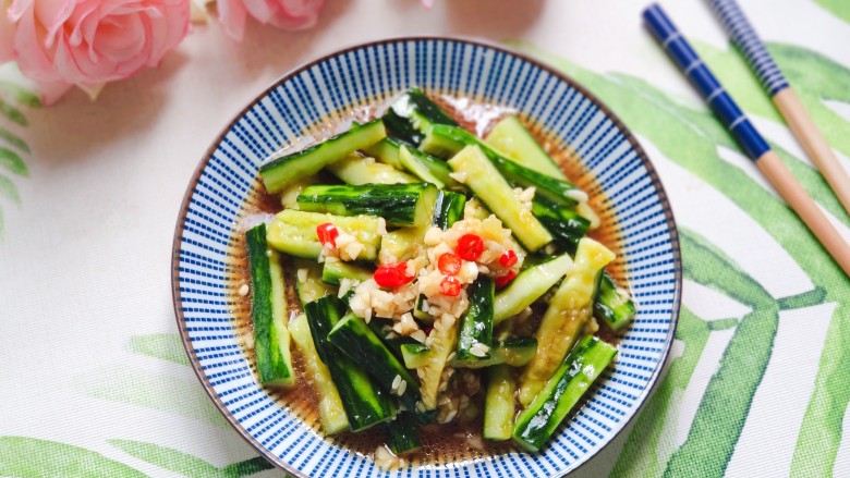 蒜泥黄瓜,酸甜可口,非常美味
