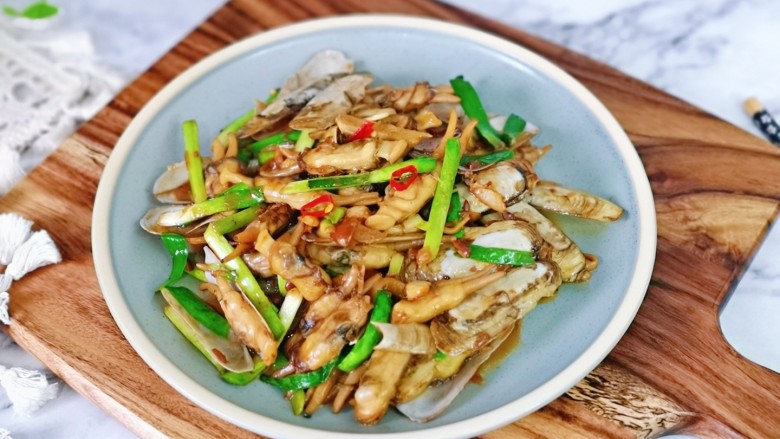 爆炒蛏子,味道一级棒,鲜美至极,营养丰富。