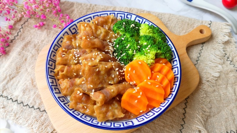 日式肥牛饭,关键是很好吃哦!