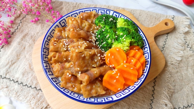 日式肥牛饭,是不是很简单呢?