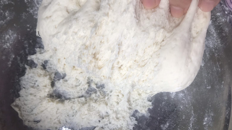 山药馒头,发酵好的面团,用手抓能看到蜂窝组织