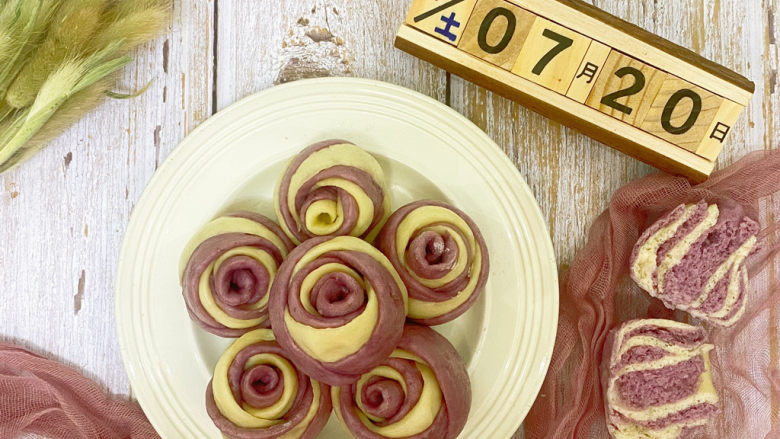 <span style="color:red">紫</span>薯<span style="color:red">玫瑰</span>花<span style="color:red">馒头</span>