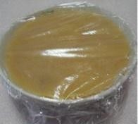 豌豆糕,碗上拉一层保鲜膜,放入冰箱冷藏过夜