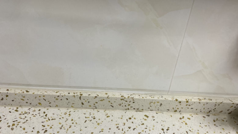 洋葱炒猪肝,1小勺盐