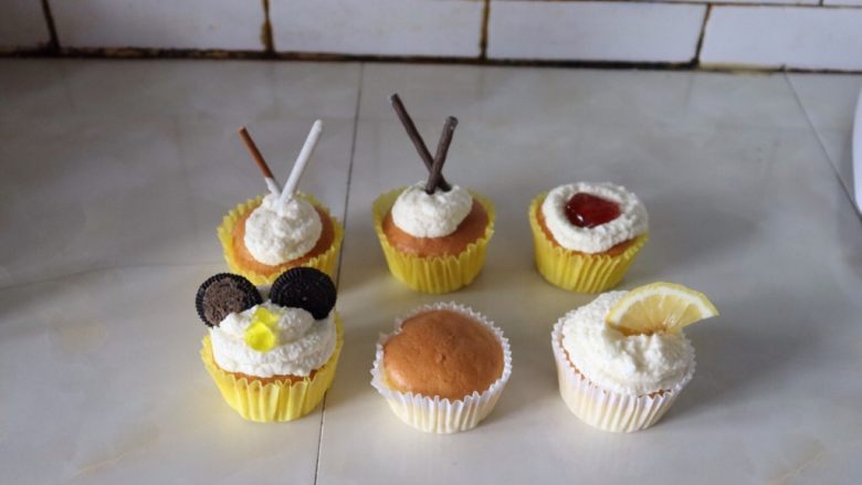 小巧杯子蛋糕,成品图。