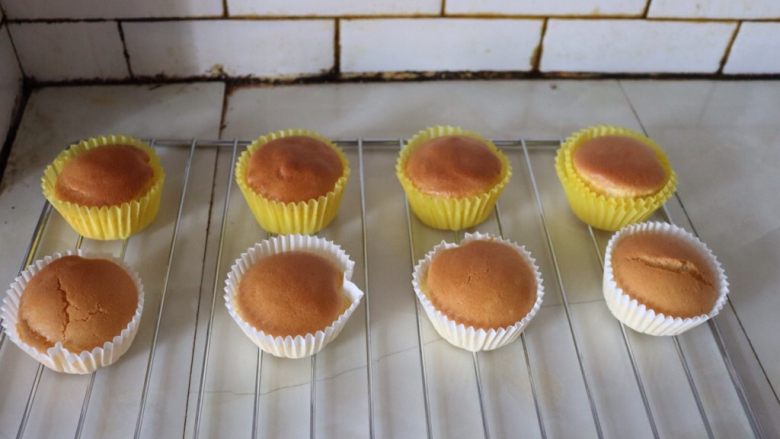 小巧杯子蛋糕,杯子蛋糕成品图╮(╯▽╰)╭