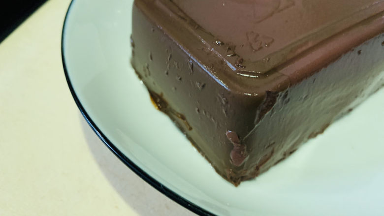 酸辣鸭血,取出,用清水清洗