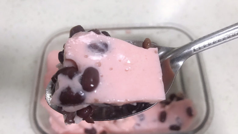 草莓蜜豆布丁_1615815319402