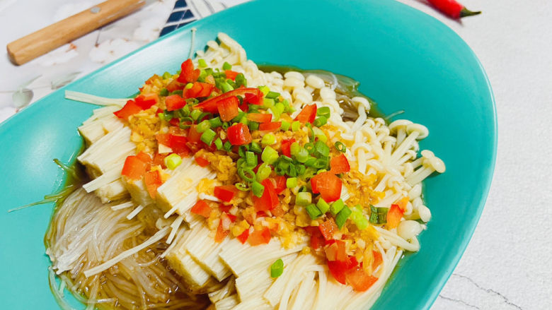 蒜蓉粉丝蒸金针菇,成品图