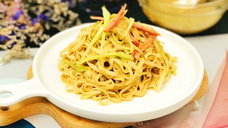 麻酱凉面,来一碗,爽歪歪