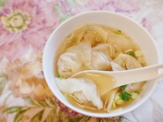 三鲜小馄饨