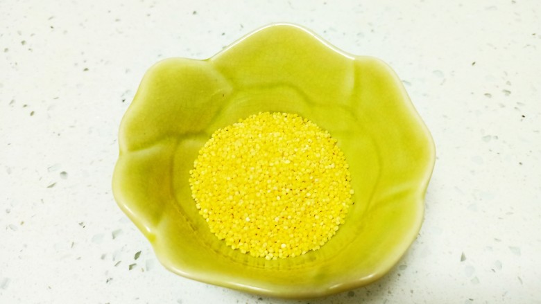 山药枸杞粥,<a style='color:red;display:inline-block;' href='/shicai/ 493'>小米</a>称好