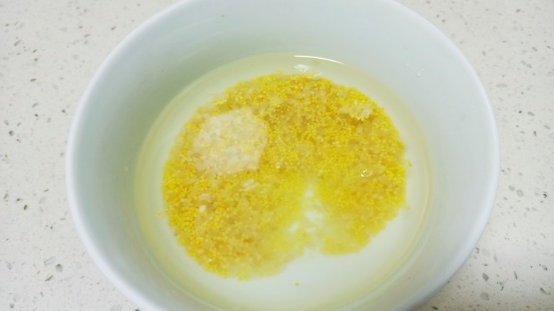 山药枸杞粥,加入清水