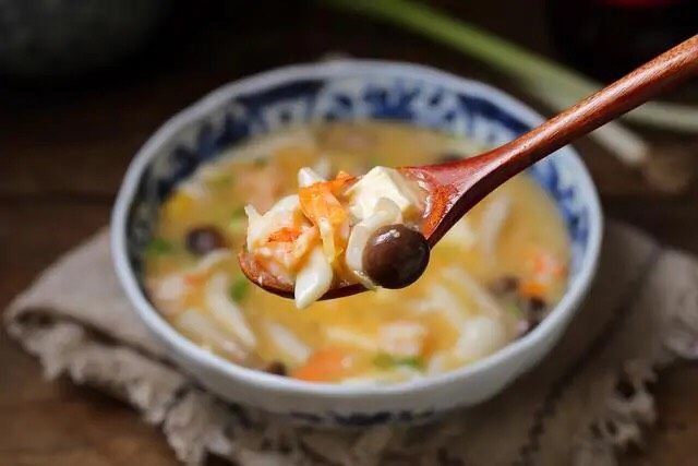 虾仁豆腐羹,味道鲜美,赶快做起来吧!
