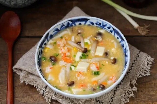 虾仁豆腐羹,一道营养丰富的虾仁豆腐羹就做好了!