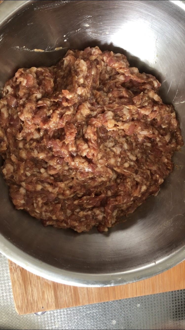 一口汤汁两口肉馅~有灵魂的灌汤包,最终肉馅里是没有水份哦