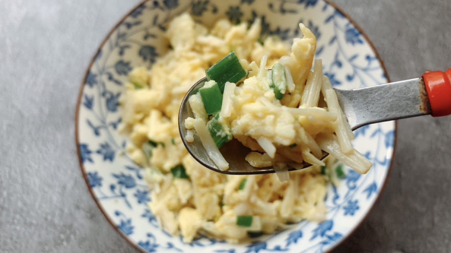 一人食·金针菇炒蛋