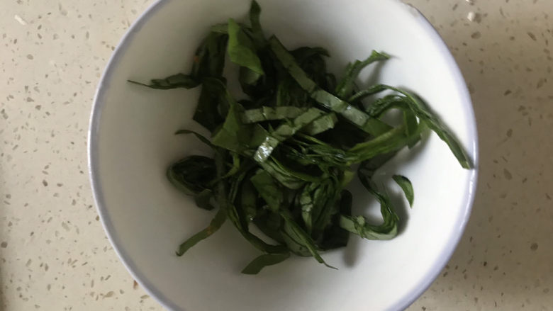 虾仁豆腐羹,青菜切丝