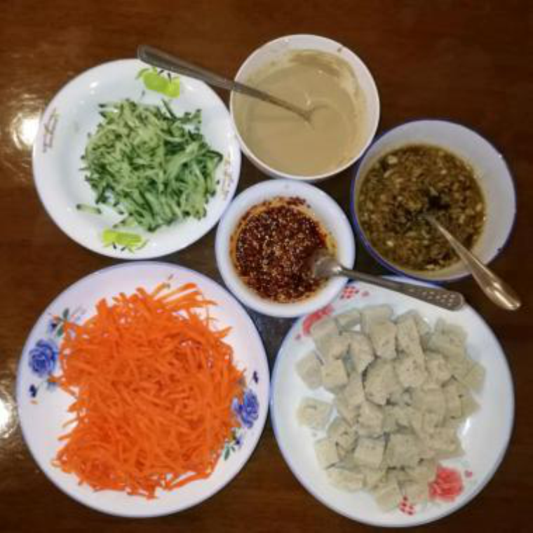 凉皮儿,配料;