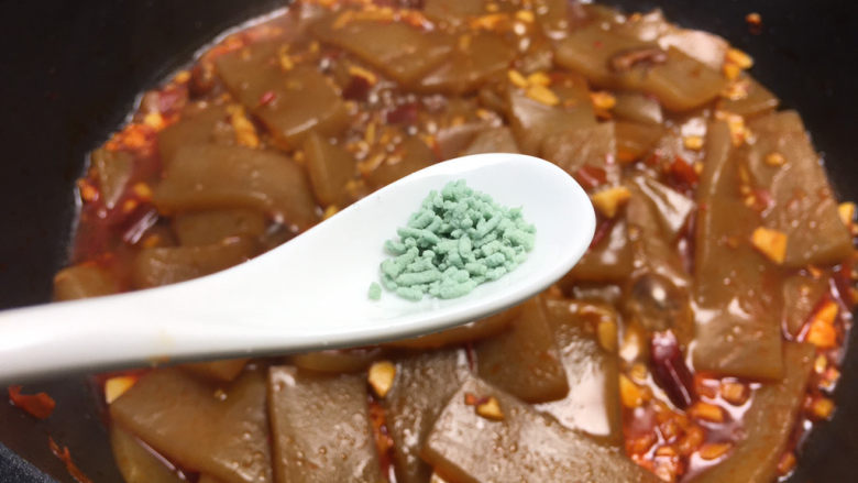 麻辣魔芋,加鸡精