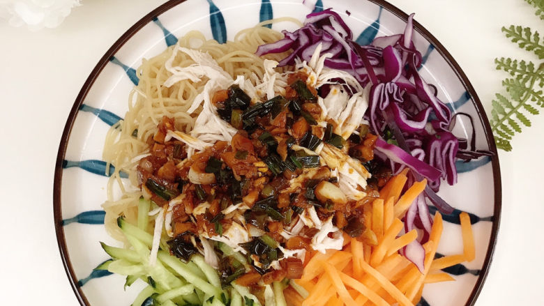 鸡丝凉面