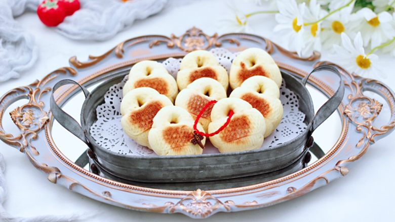 烙巧果(小背篓)~妈妈的味道,成品