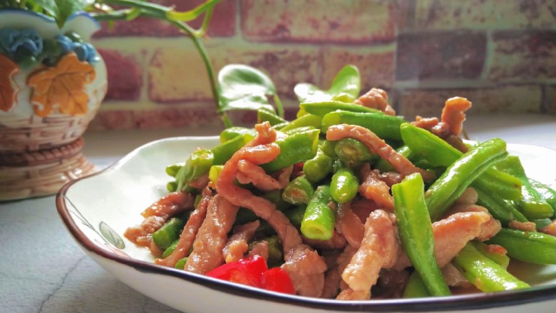 椒盐四季豆炒肉,成品图一