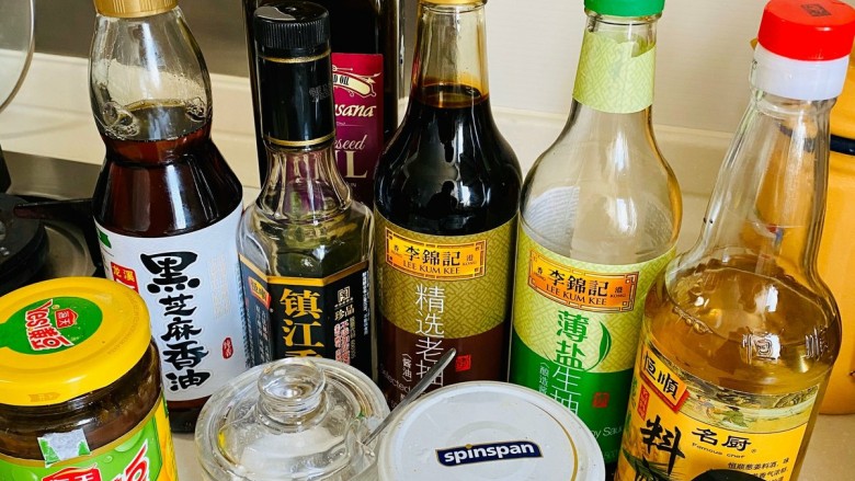 酱爆猪肝,准备调料