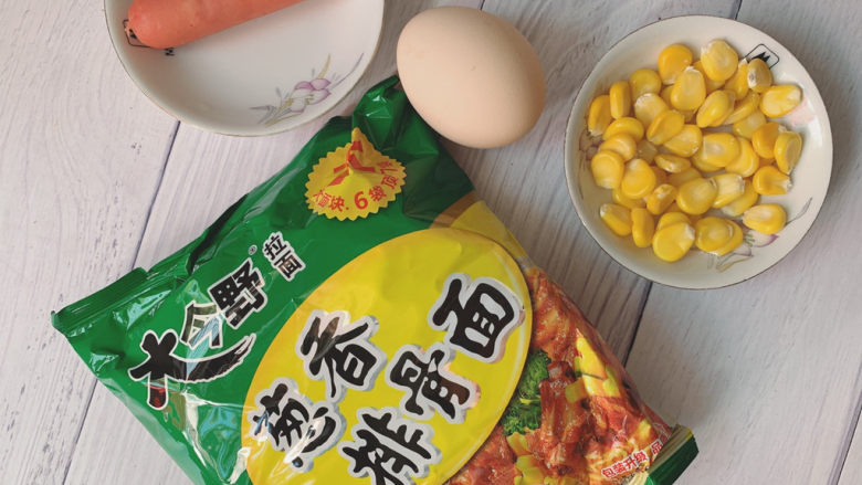 黄金玉米饼,食材如图,所示示意。