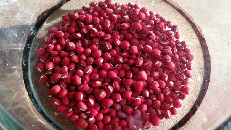 红豆薏米糊,清水洗净,