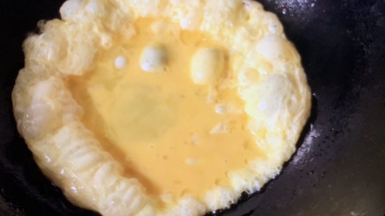 西葫芦炒鸡蛋鸡蛋🥚,炒