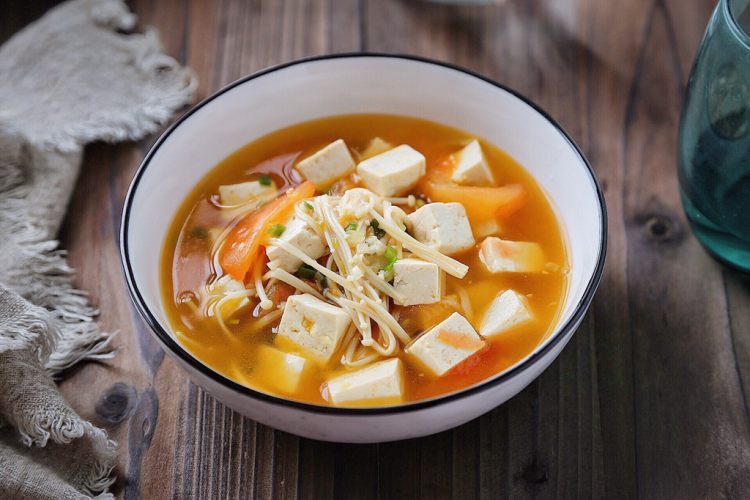 金针菇豆腐汤