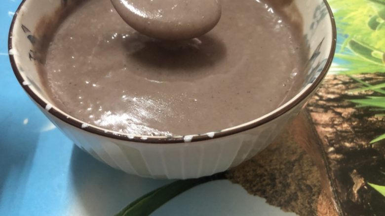 红豆薏米糊,嗯,不错,最主要是可以去湿健脾