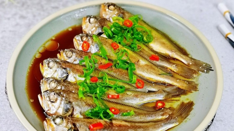 香辣小黄鱼,无论什么鱼清蒸都好,营养不流失。