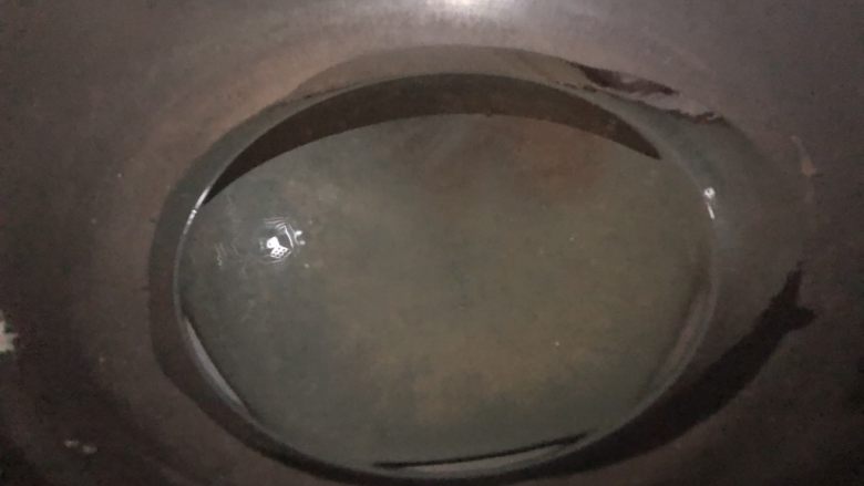 南瓜小圆子,2.油炸版,大火烧干锅转中火下油