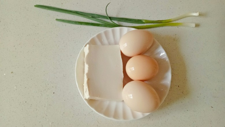 豆腐鸡蛋羹,准备需要的食材