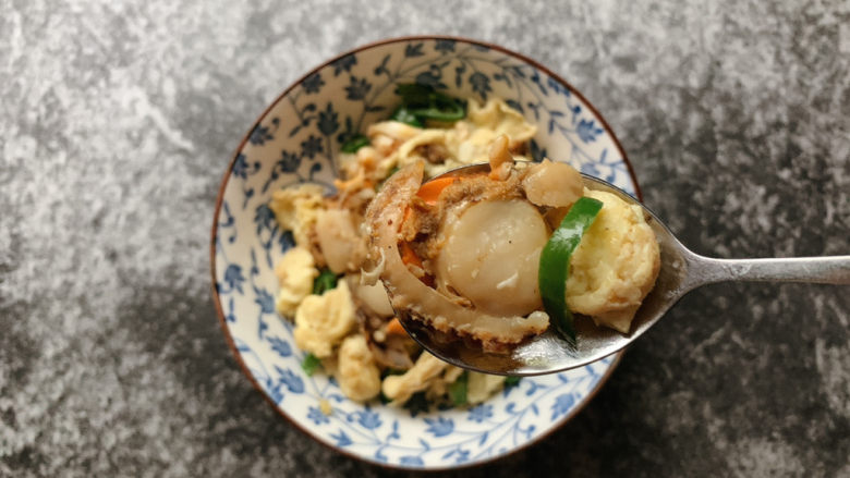 扇贝炒鸡蛋,万物皆可炒鸡蛋,嘿嘿!