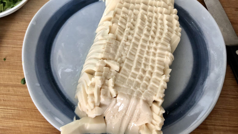 豆腐鸡蛋羹➕彩凤摇摇下翠微,内脂豆腐切小块