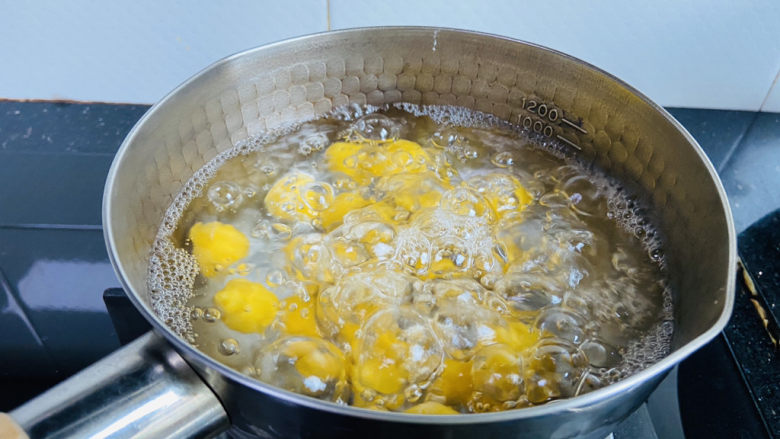 南瓜小圆子,煮沸,南瓜小圆子浮出水面
