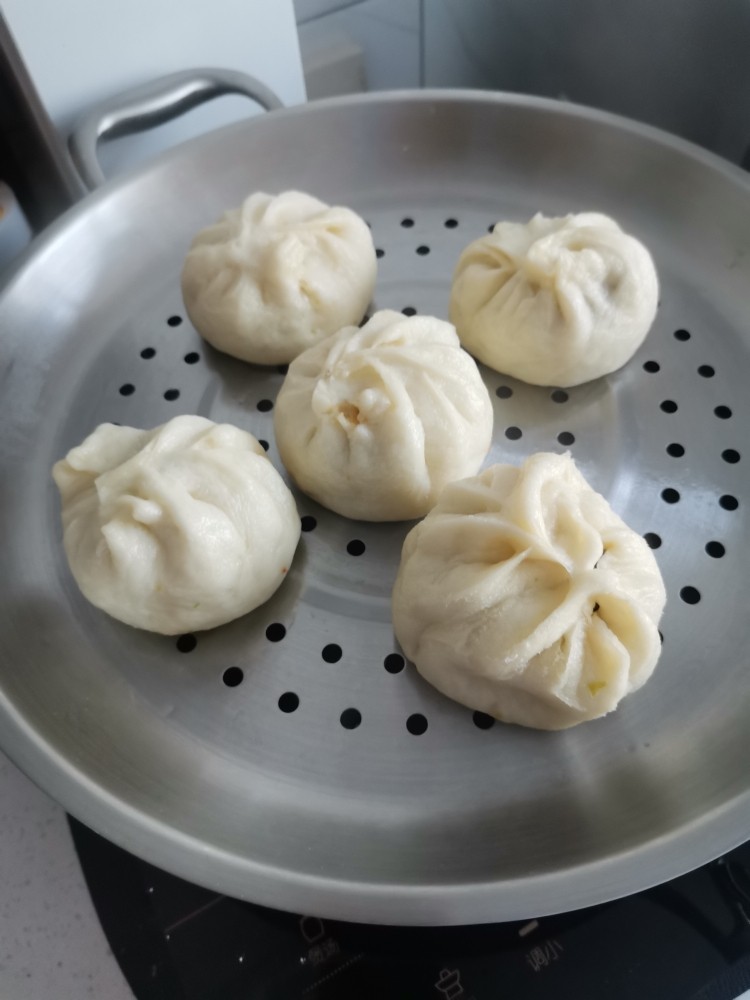 青椒肉包子,15分钟关火,闷5分