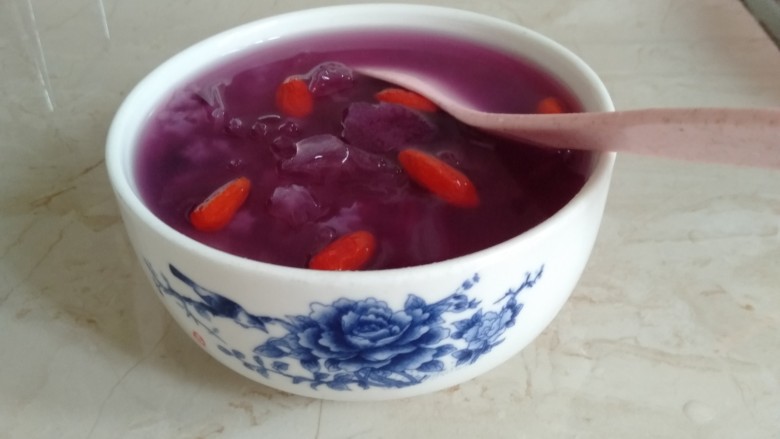 紫薯银耳粥,诱人吧