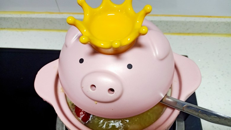 苹果小米粥,转小火煮