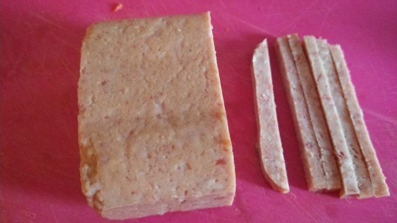 耳光炒饭,午餐肉切。