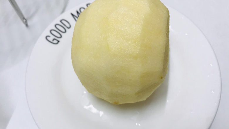 苹果小米粥,苹果去皮