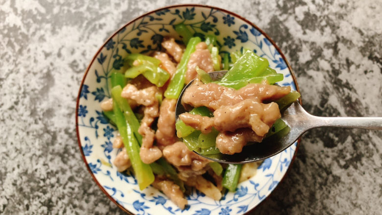 莴笋炒牛肉,好吃指数up!还不来,盘它?!