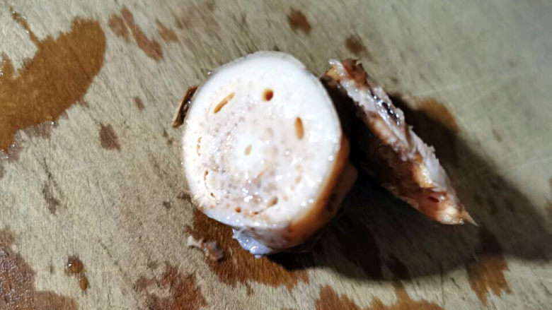 糖醋莲藕,藕节可以另外炖汤喝