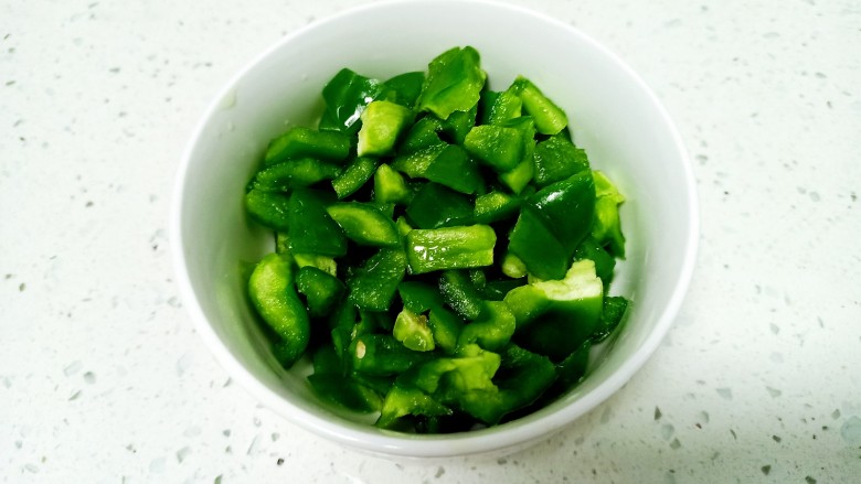 酸豆角炒肉末,<a style='color:red;display:inline-block;' href='/shicai/ 8458'>菜角</a>切丁