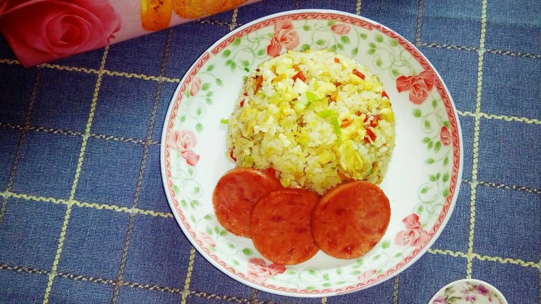 耳光炒饭一家常版,美剧、美食共享。